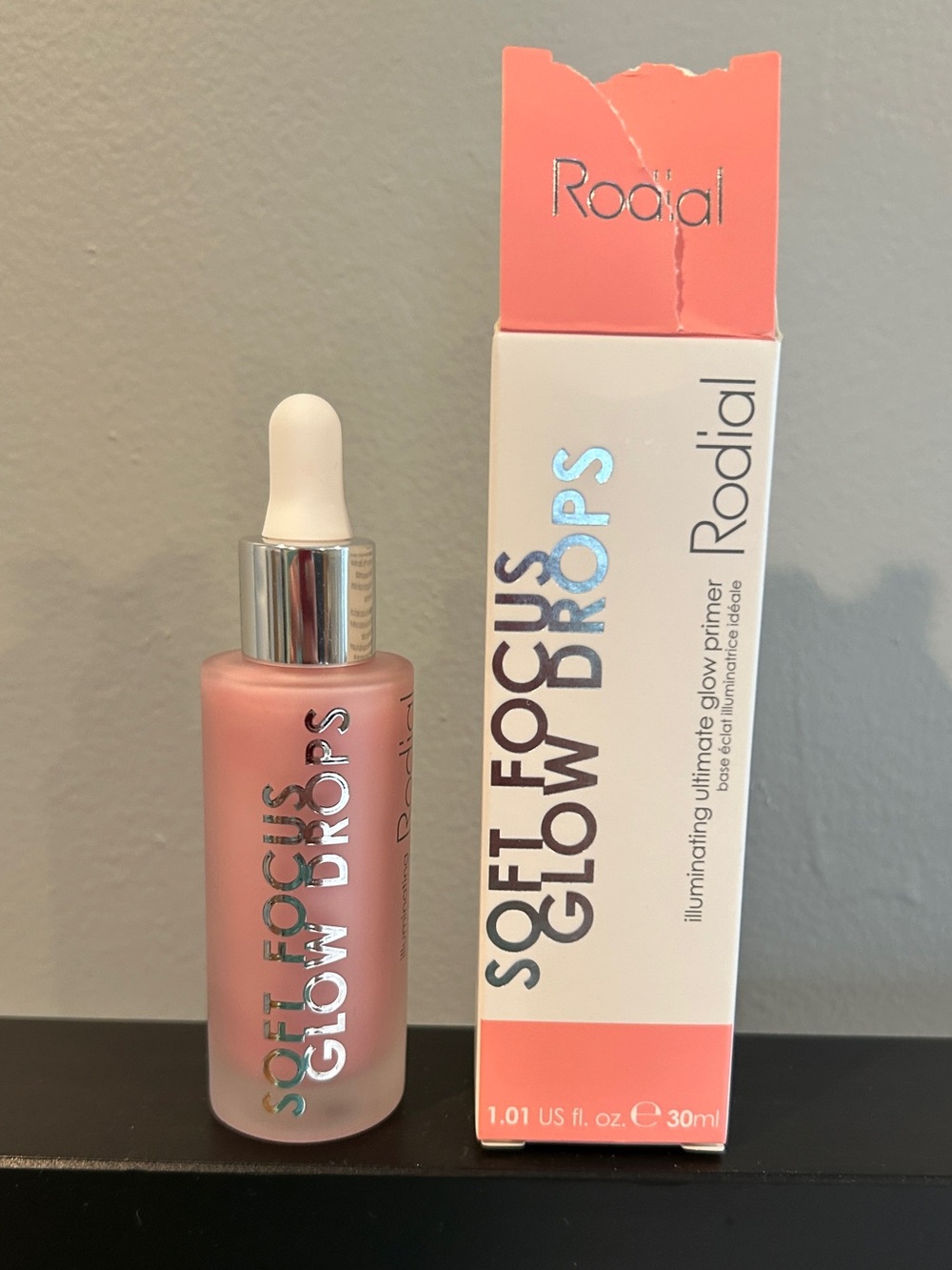 Rodial Pink & White Soft Focus Glow Drops Illuminating Primer Bottle